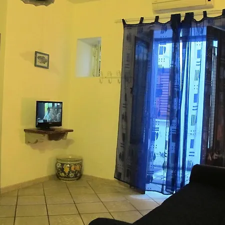 Casa Simone Eolo בית נופש