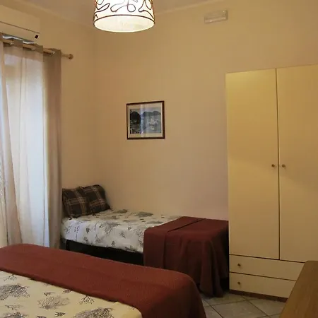 בית נופש Casa Simone Eolo *