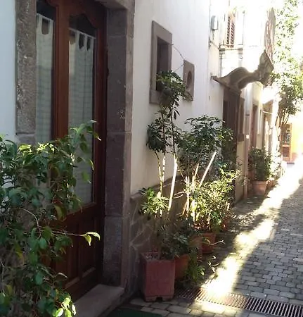 Casa Simone Eolo ליפארי